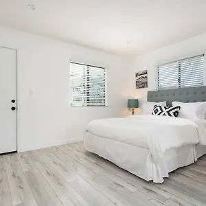 Apartment Sunny In The Heart Of Venice - A, Los Angeles