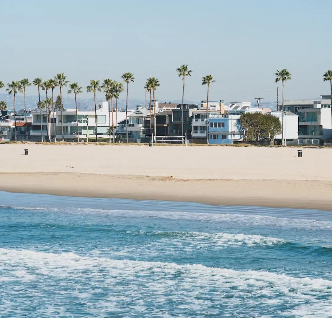 Luxe 2-Br With King Suite, Rooftop, Steps From Beach Los Angeles Apartment